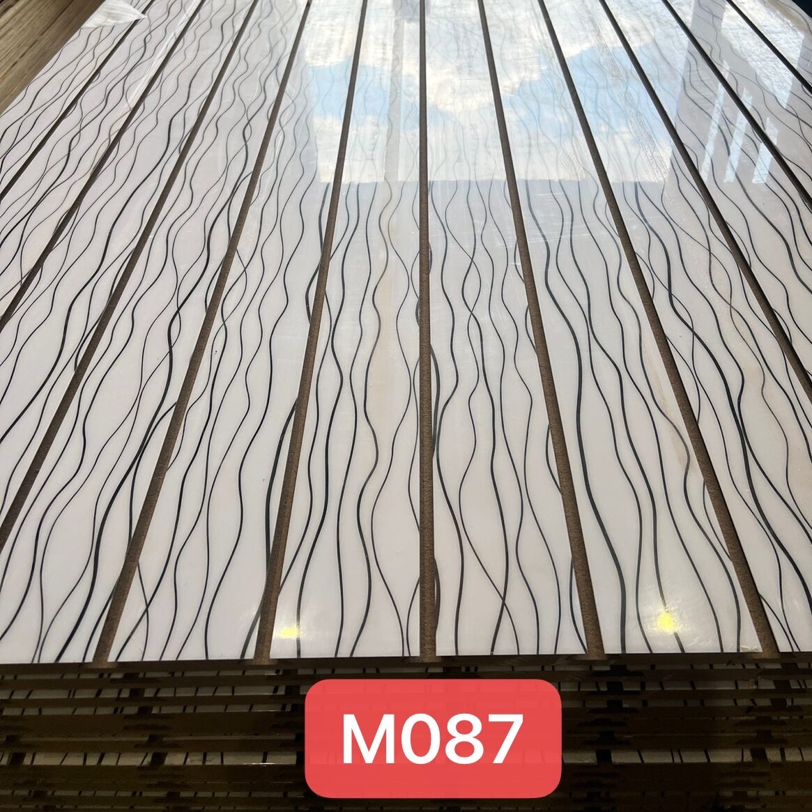 M087 Acrylic Slat Wall Panel