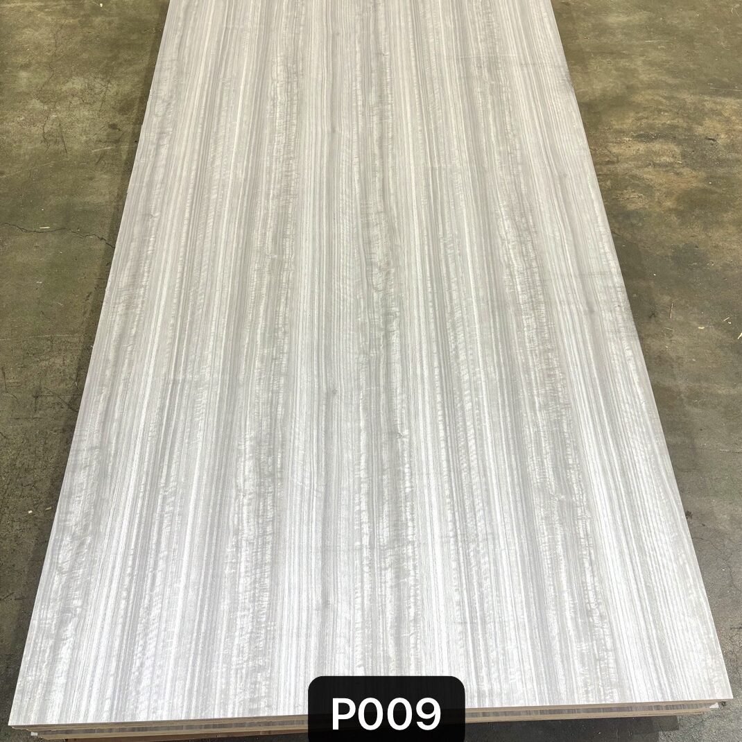 P-009 Melamine Plywood Board